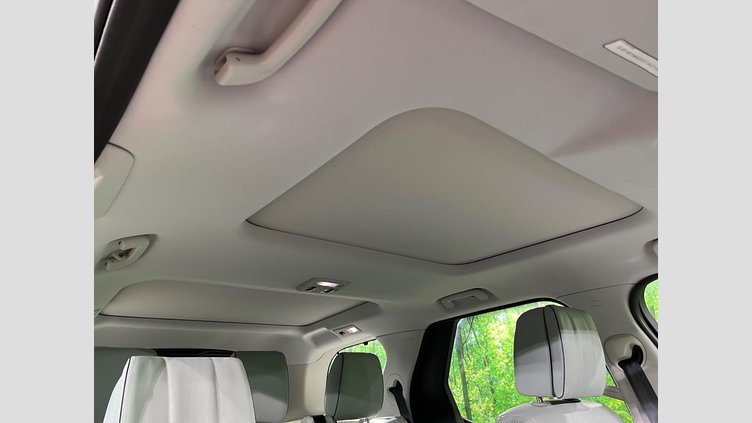 2017 認定中古車 Land Rover Discovery Waitomo Grey 3.0 litre V6 Supercharged Petrol HSEラグジュアリー