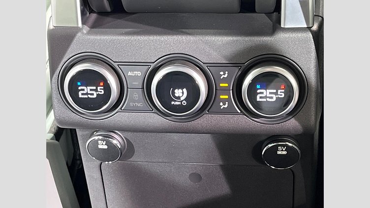 2017 認定中古車 Land Rover Discovery Waitomo Grey 3.0 litre V6 Supercharged Petrol HSEラグジュアリー