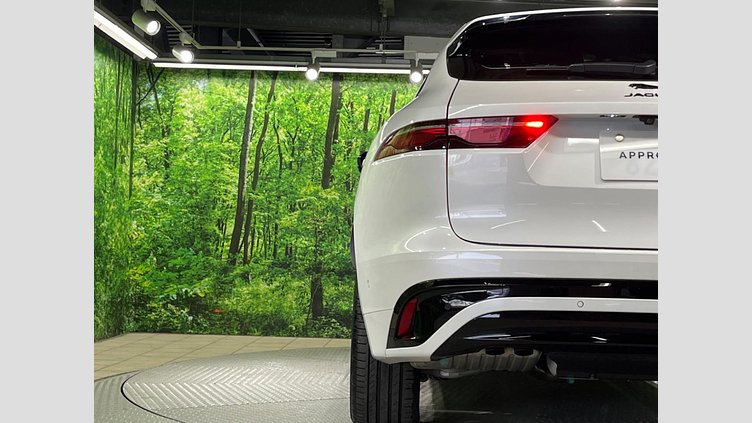 2023 認定中古車 Jaguar F-Pace オストゥーニパールホワイト D204 AWD（オートマチック）MHEV R-DYNAMIC SE
