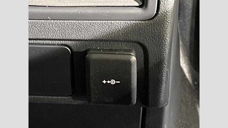 2023 認定中古車 Jaguar F-Pace オストゥーニパールホワイト D204 AWD（オートマチック）MHEV R-DYNAMIC SE