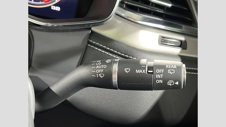 2023 認定中古車 Jaguar F-Pace オストゥーニパールホワイト D204 AWD（オートマチック）MHEV R-DYNAMIC SE