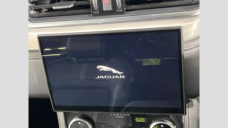 2023 認定中古車 Jaguar F-Pace オストゥーニパールホワイト D204 AWD（オートマチック）MHEV R-DYNAMIC SE