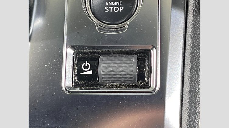 2023 認定中古車 Jaguar F-Pace オストゥーニパールホワイト D204 AWD（オートマチック）MHEV R-DYNAMIC SE