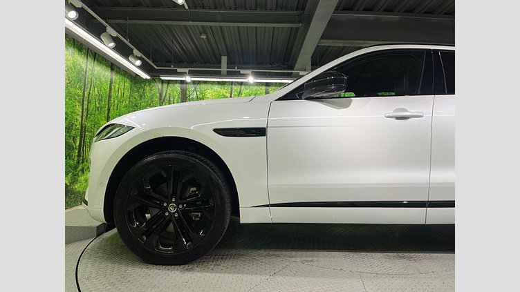 2023 認定中古車 Jaguar F-Pace オストゥーニパールホワイト D204 AWD（オートマチック）MHEV R-DYNAMIC SE