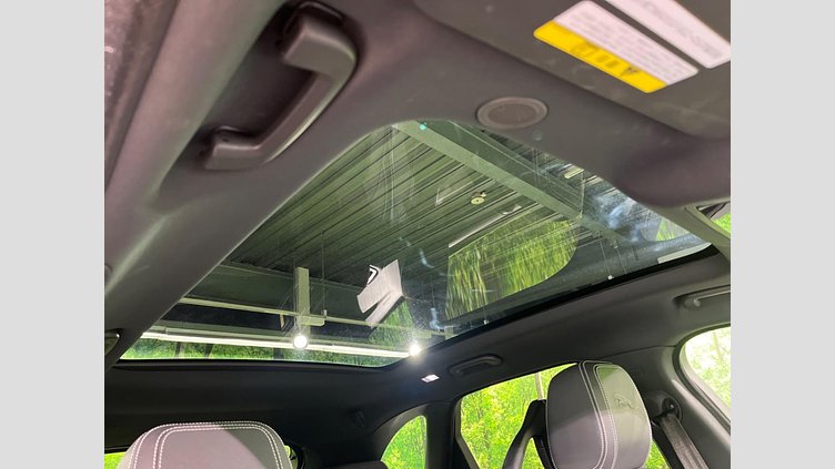 2023 認定中古車 Jaguar F-Pace オストゥーニパールホワイト D204 AWD（オートマチック）MHEV R-DYNAMIC SE