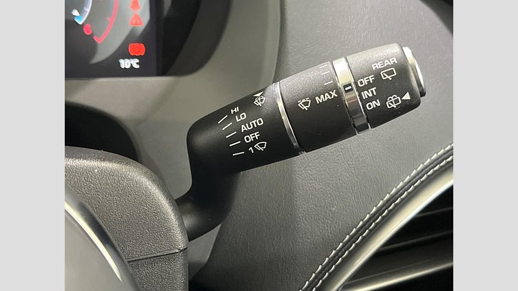 2017 認定中古車 Jaguar F-Pace Santorini Black 4WD R-sport