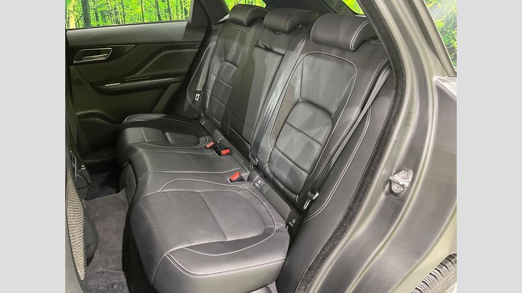 2017 認定中古車 Jaguar F-Pace Santorini Black 4WD R-sport