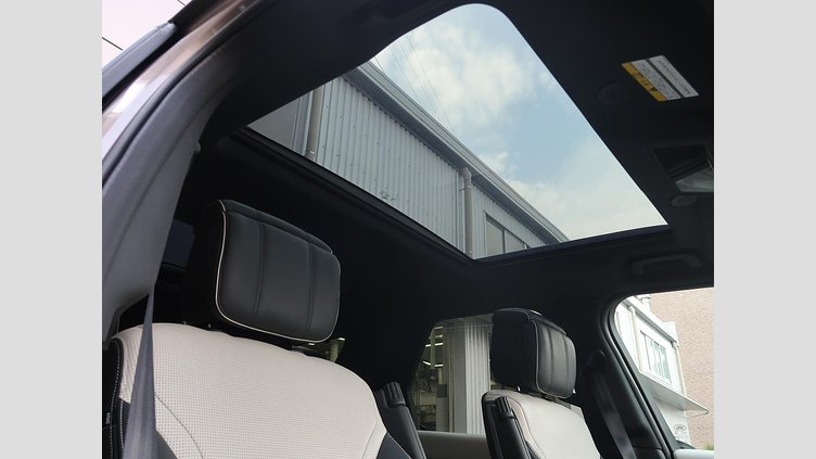 2021 認定中古車 Land Rover Discovery Lantau Bronze 3.0 litre i6D​ ダイナミックHSE