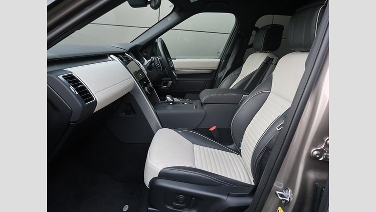 2021 認定中古車 Land Rover Discovery Lantau Bronze 3.0 litre i6D​ ダイナミックHSE