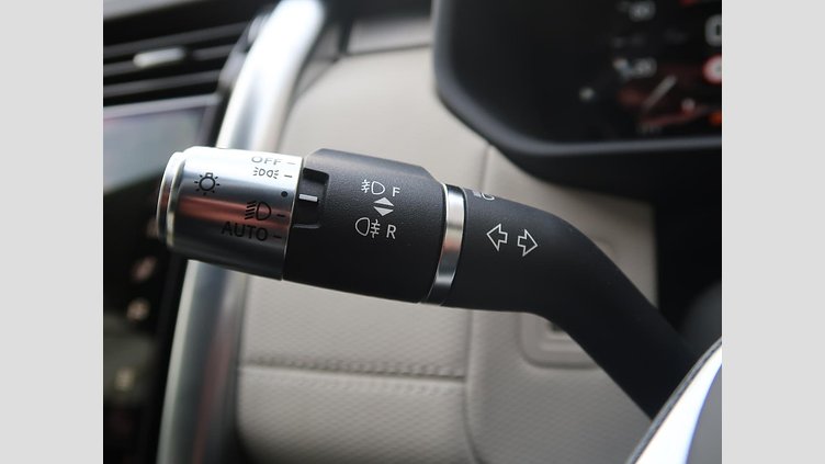 2021 認定中古車 Land Rover Discovery Lantau Bronze 3.0 litre i6D​ ダイナミックHSE