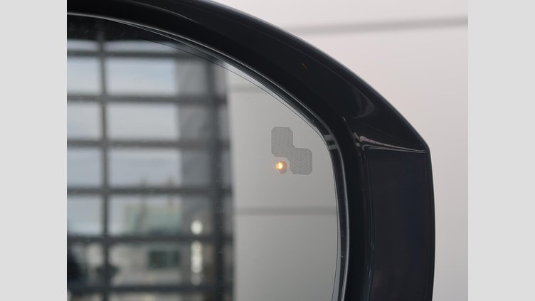 2021 認定中古車 Land Rover Discovery Lantau Bronze 3.0 litre i6D​ ダイナミックHSE