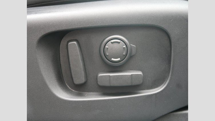 2021 認定中古車 Land Rover Discovery Lantau Bronze 3.0 litre i6D​ ダイナミックHSE