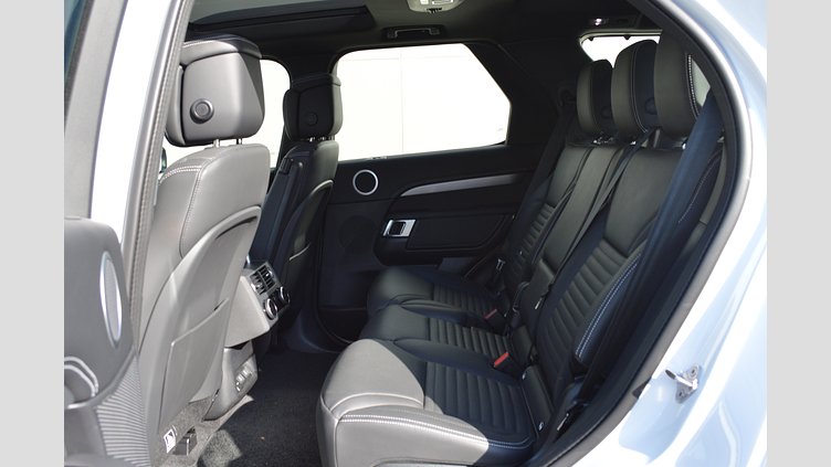 2024 認定中古車 Land Rover Discovery フジホワイト D350マイルドハイブリッド（ディーゼル） Dynamic HSE