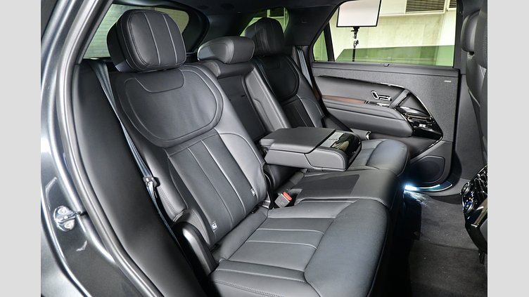 2024 認定中古車 Land Rover Range Rover Sport カルパチアングレイ D300マイルドハイブリッド スタンダードホイールベース Dynamic SE