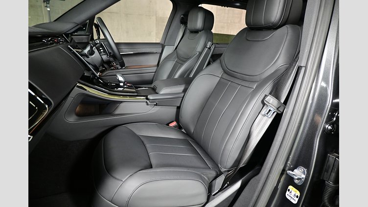 2024 認定中古車 Land Rover Range Rover Sport カルパチアングレイ D300マイルドハイブリッド スタンダードホイールベース Dynamic SE