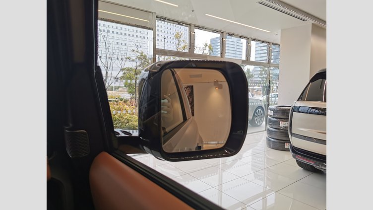 2024 認定中古車 Land Rover Defender 90 ハクバシルバー D300 AWD（AT） X-DYNAMIC HSE