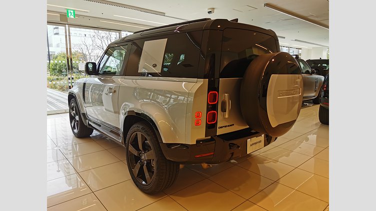 2024 認定中古車 Land Rover Defender 90 ハクバシルバー D300 AWD（AT） X-DYNAMIC HSE