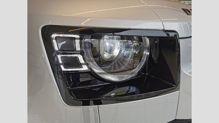 2024 認定中古車 Land Rover Defender 90 ハクバシルバー D300 AWD（AT） X-DYNAMIC HSE