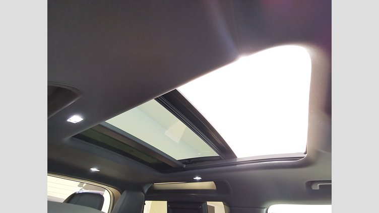 2024 認定中古車 Land Rover Defender 90 ハクバシルバー D300 AWD（AT） X-DYNAMIC HSE