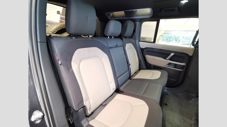 2023 認定中古車 Land Rover Defender 110 カルパチアングレイ D300 AWD（AT） X-DYNAMIC HSE