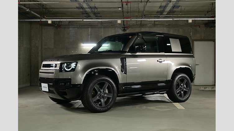 2024 認定中古車 Land Rover Defender 90 シリコンシルバー D350 ディーゼルマイルドハイブリッド X-Dynamic HSE