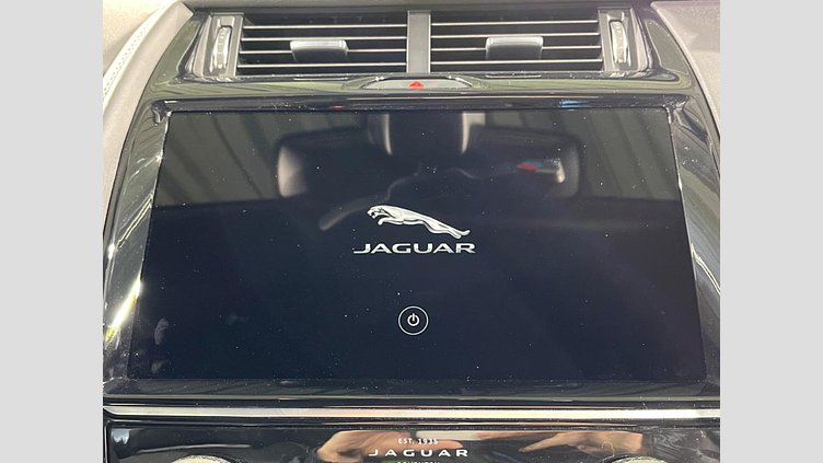 2024 認定中古車 Jaguar E-Pace サントリーニブラック D200マイルドハイブリッド（ディーゼル） R-DYNAMIC SE