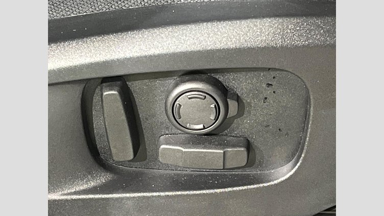 2024 認定中古車 Land Rover Defender 110 セドナレッド D350 ディーゼルマイルドハイブリッド Sedona Edition