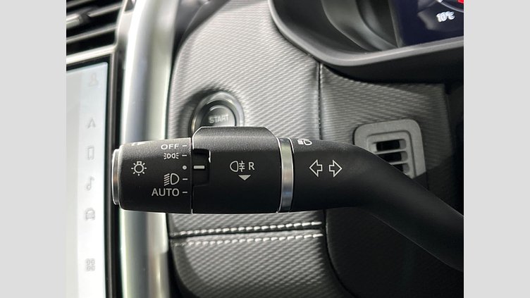 2024 認定中古車 Land Rover Discovery フジホワイト D350マイルドハイブリッド（ディーゼル） Dynamic SE