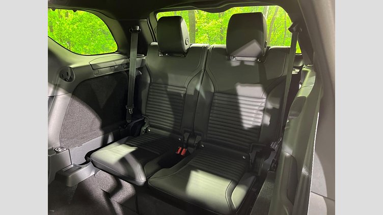 2024 認定中古車 Land Rover Discovery フジホワイト D350マイルドハイブリッド（ディーゼル） Dynamic SE