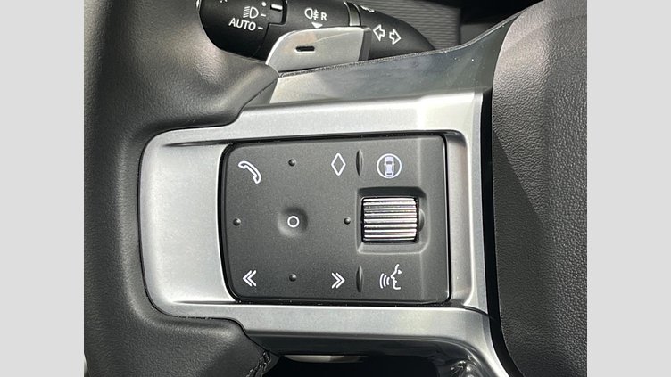 2024 認定中古車 Land Rover Discovery フジホワイト D350マイルドハイブリッド（ディーゼル） Dynamic SE