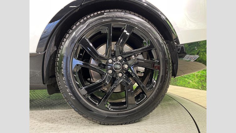 2024 認定中古車 Land Rover Discovery フジホワイト D350マイルドハイブリッド（ディーゼル） Dynamic SE