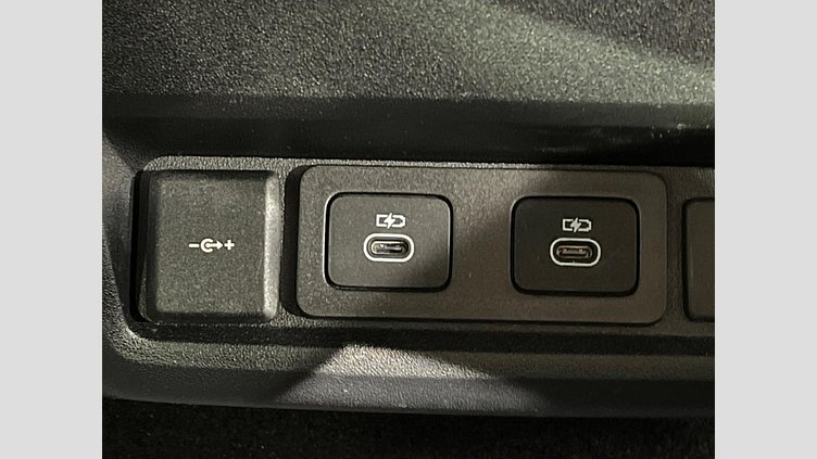 2024 認定中古車 Land Rover Discovery フジホワイト D350マイルドハイブリッド（ディーゼル） Dynamic SE