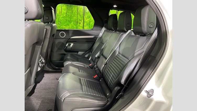 2024 認定中古車 Land Rover Discovery フジホワイト D350マイルドハイブリッド（ディーゼル） Dynamic SE