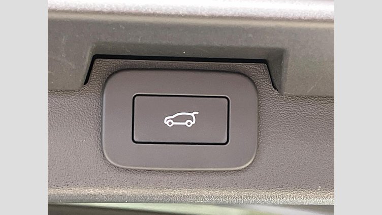 2024 認定中古車 Land Rover Discovery フジホワイト D350マイルドハイブリッド（ディーゼル） Dynamic SE