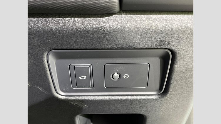 2024 認定中古車 Land Rover Discovery フジホワイト D350マイルドハイブリッド（ディーゼル） Dynamic SE