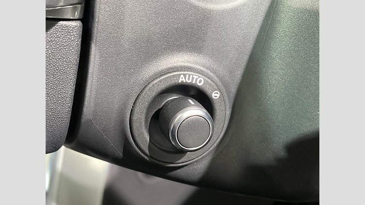 2024 認定中古車 Land Rover Discovery フジホワイト D350マイルドハイブリッド（ディーゼル） Dynamic SE