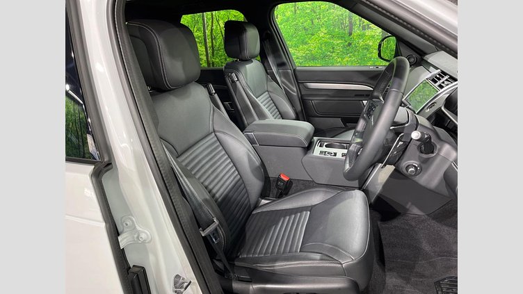 2024 認定中古車 Land Rover Discovery フジホワイト D350マイルドハイブリッド（ディーゼル） Dynamic SE