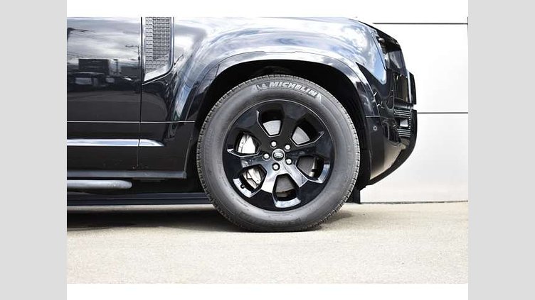 2022 認定中古車 Land Rover Defender 110 サントリーニブラック D300 AWD（AT） X-DYNAMIC SE