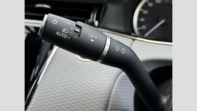 2023 認定中古車 Land Rover Range Rover Evoque オストゥーニパールホワイト P250 AWD（オートマチック） R-DYNAMIC S