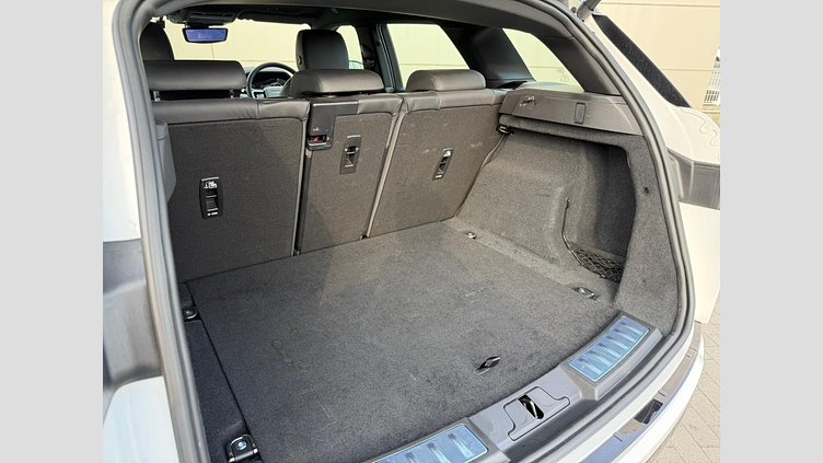 2023 認定中古車 Land Rover Range Rover Evoque オストゥーニパールホワイト P250 AWD（オートマチック） R-DYNAMIC S