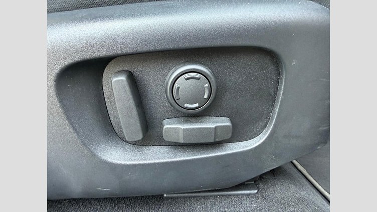 2023 認定中古車 Land Rover Range Rover Evoque オストゥーニパールホワイト P250 AWD（オートマチック） R-DYNAMIC S