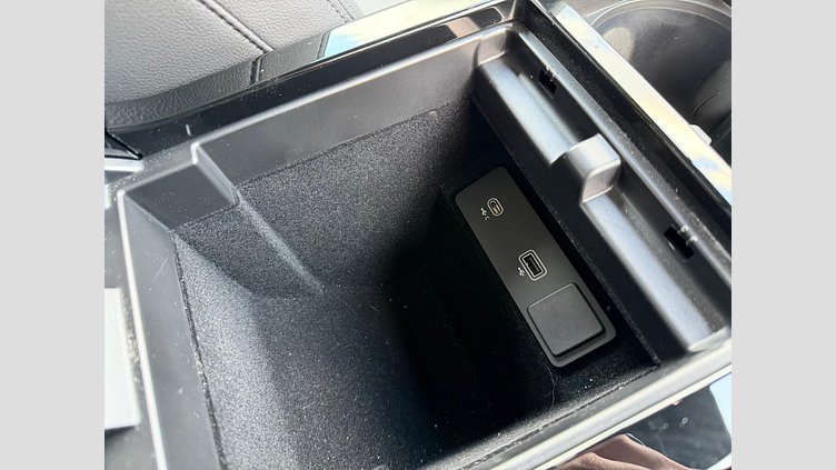 2023 認定中古車 Land Rover Range Rover Evoque オストゥーニパールホワイト P250 AWD（オートマチック） R-DYNAMIC S