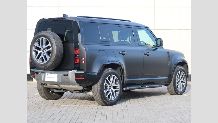 2023 認定中古車 Land Rover Defender 110 サントリーニブラック D300 AWD（AT） S