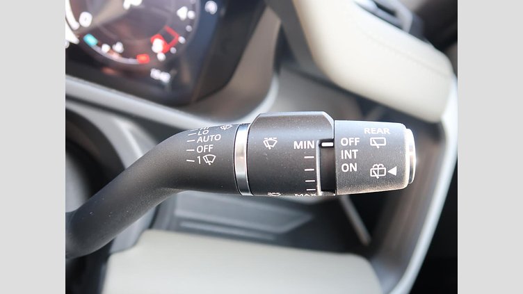 2023 認定中古車 Land Rover Defender 110 サントリーニブラック D300 AWD（AT） S