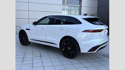 F-Pace 1