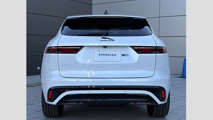 F-Pace 7