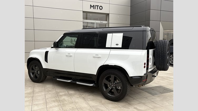 2023 認定中古車 Land Rover Defender 110 フジホワイト D300 AWD（AT） X-DYNAMIC HSE