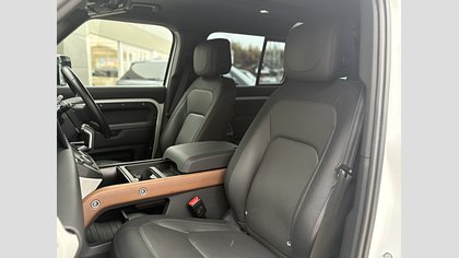 Defender 110 2