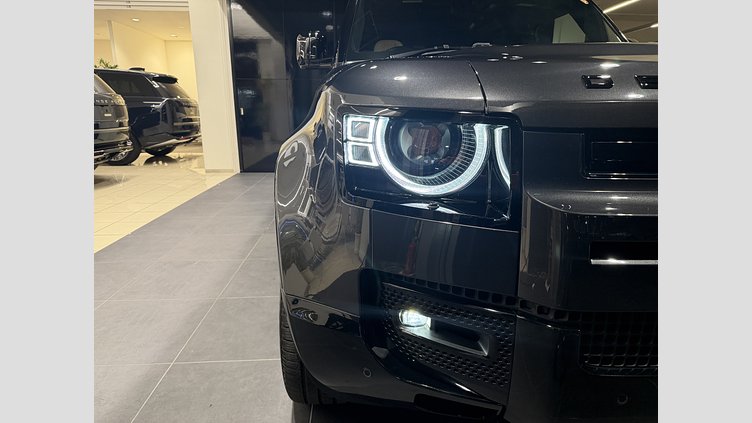 2024 認定中古車 Land Rover Defender 90 カルパチアングレイ D350 ディーゼルマイルドハイブリッド X-Dynamic HSE