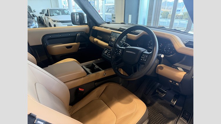 2024 認定中古車 Land Rover Defender 90 カルパチアングレイ D350 ディーゼルマイルドハイブリッド X-Dynamic HSE